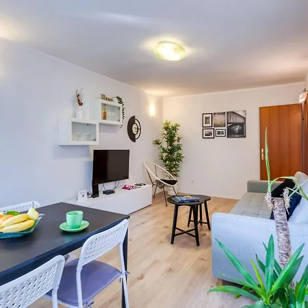 Promenada - Onebedroom With Parking Διαμέρισμα Ντουμπρόβνικ