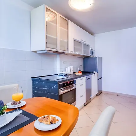 Διαμέρισμα Promenada - Onebedroom With Parking Ντουμπρόβνικ