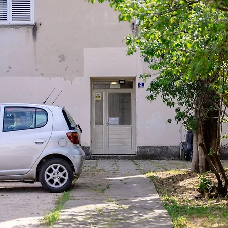 Promenada - Onebedroom With Parking Διαμέρισμα Ντουμπρόβνικ